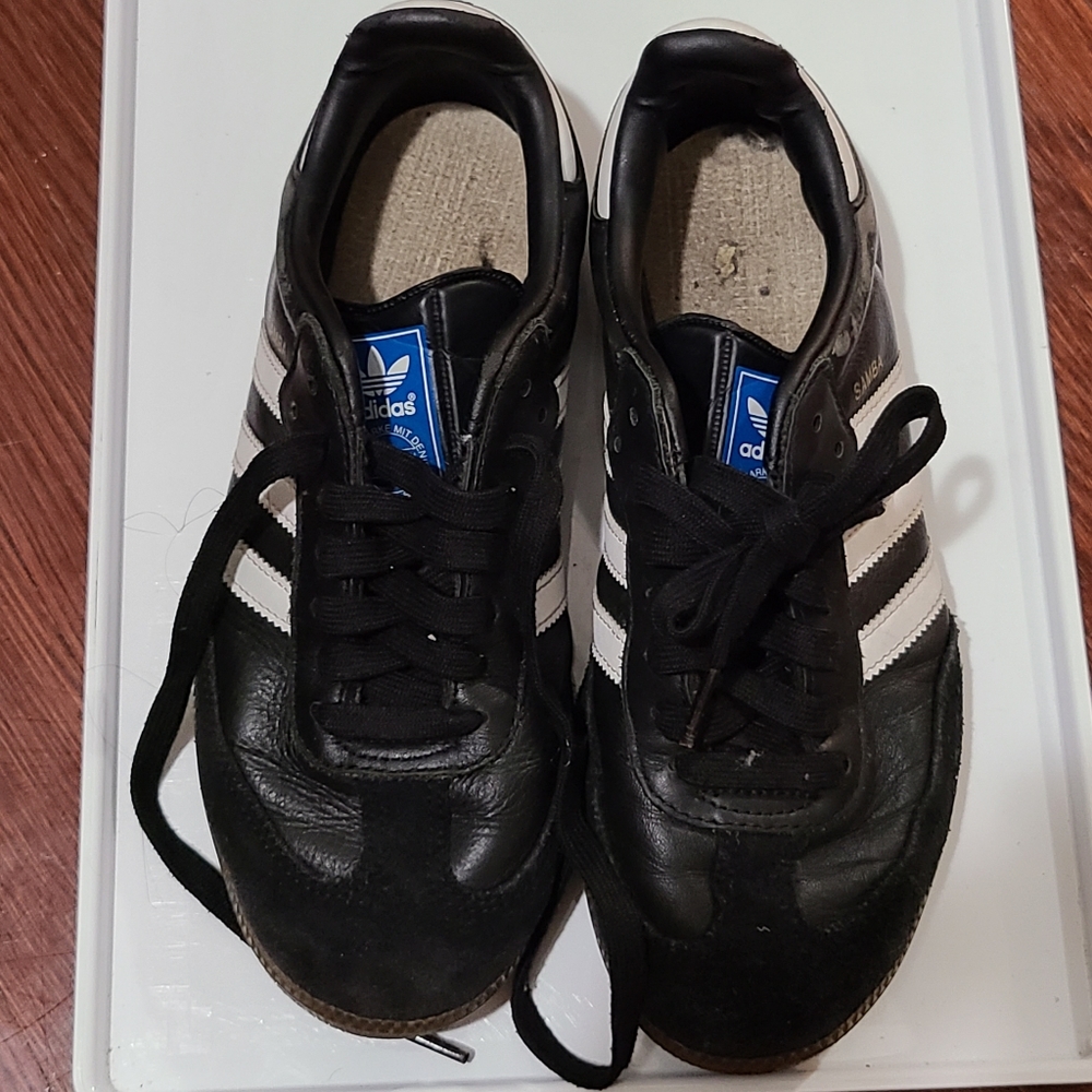 Adidas Samba Size 8 in Womens 6 in Mens